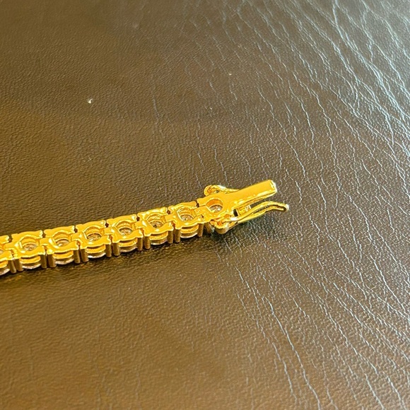 Brand New 5mm 8 Inch Gold Tennis Bracelet | VVS1 Moissanite - Picture 6 of 8